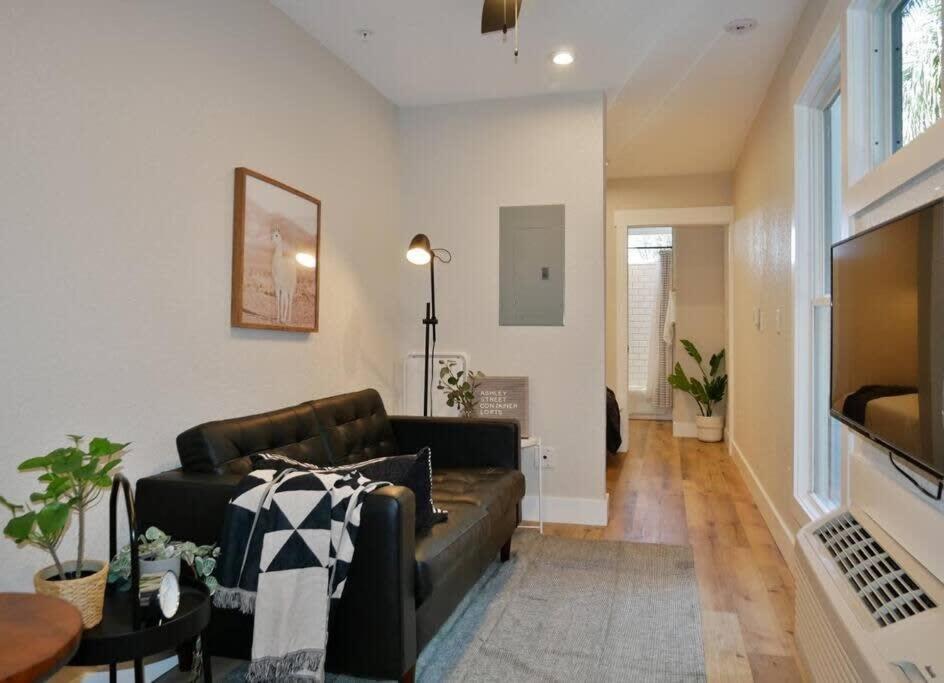 Apartamento Hip Container - 5 Min Walk To Tiaa Bank *